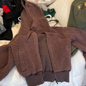 Lululemon short sweet and sherpa jacket size xs/s NWOT